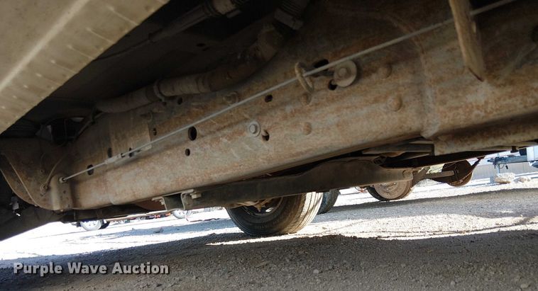 image for item EC1326 2005 Chevrolet Silverado 3500 utility bed pickup truck