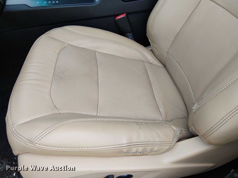 image for item EC1328 2016 Ford Explorer Limited SUV