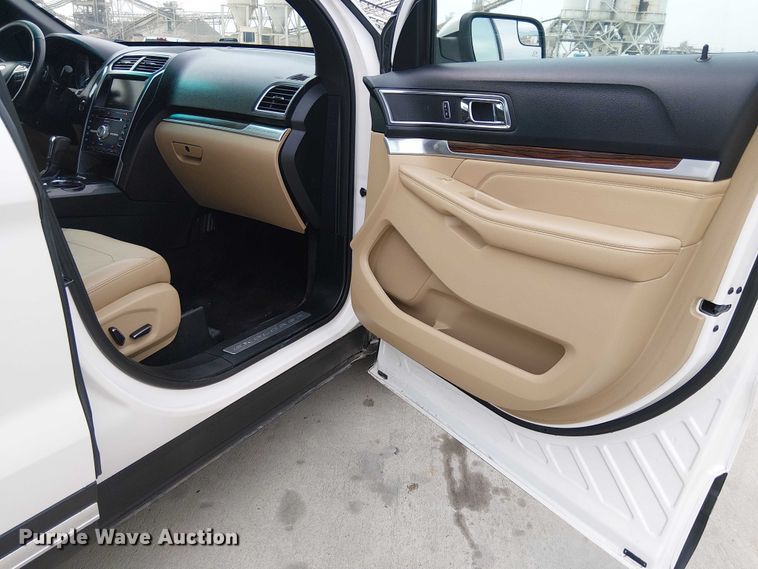 image for item EC1328 2016 Ford Explorer Limited SUV