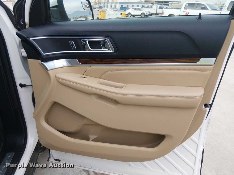 image for item EC1328 2016 Ford Explorer Limited SUV