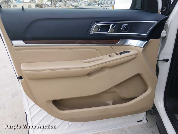 image for item EC1329 2016 Ford Explorer Limited SUV