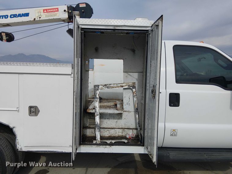 image for item EC1330 2012 Ford F550 Super Duty utility / service truck