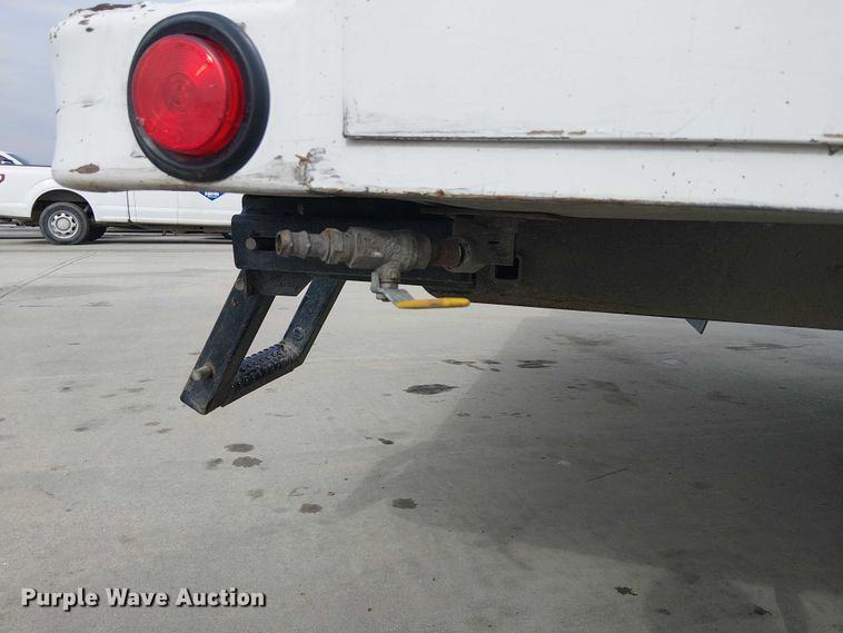 image for item EC1330 2012 Ford F550 Super Duty utility / service truck