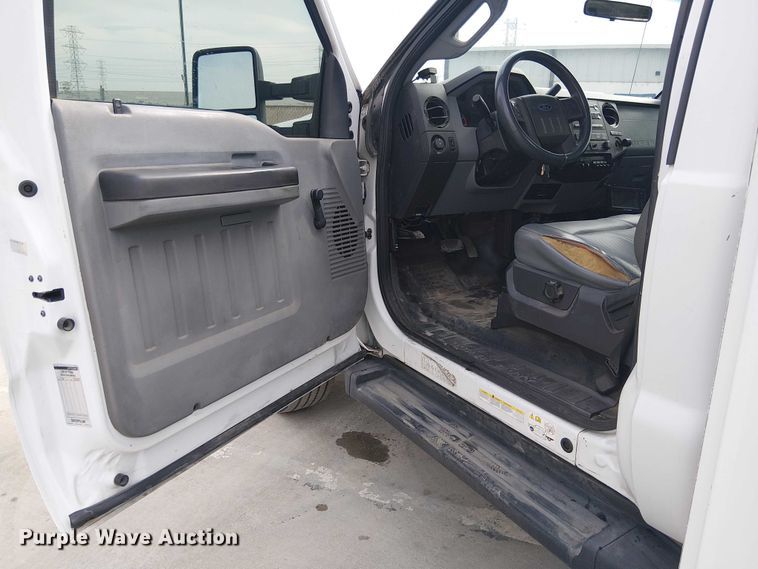 image for item EC1330 2012 Ford F550 Super Duty utility / service truck