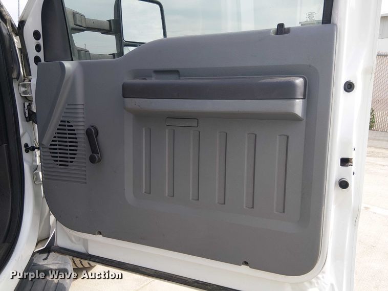 image for item EC1330 2012 Ford F550 Super Duty utility / service truck