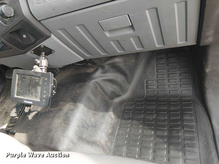 image for item EC1330 2012 Ford F550 Super Duty utility / service truck