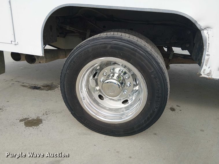 image for item EC1330 2012 Ford F550 Super Duty utility / service truck