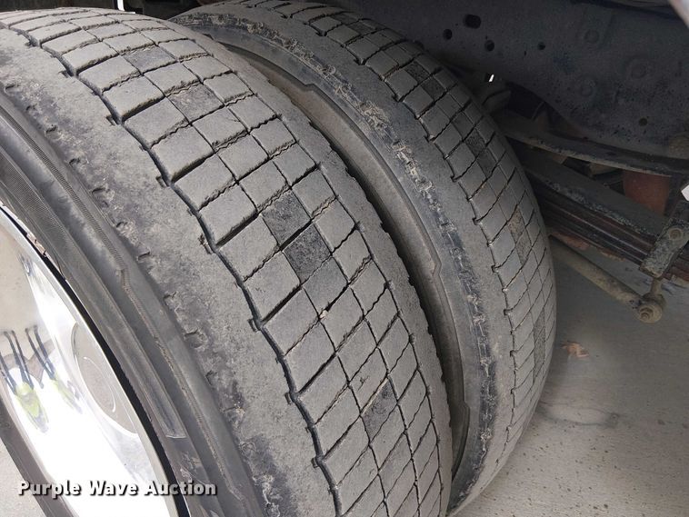 image for item EC1330 2012 Ford F550 Super Duty utility / service truck