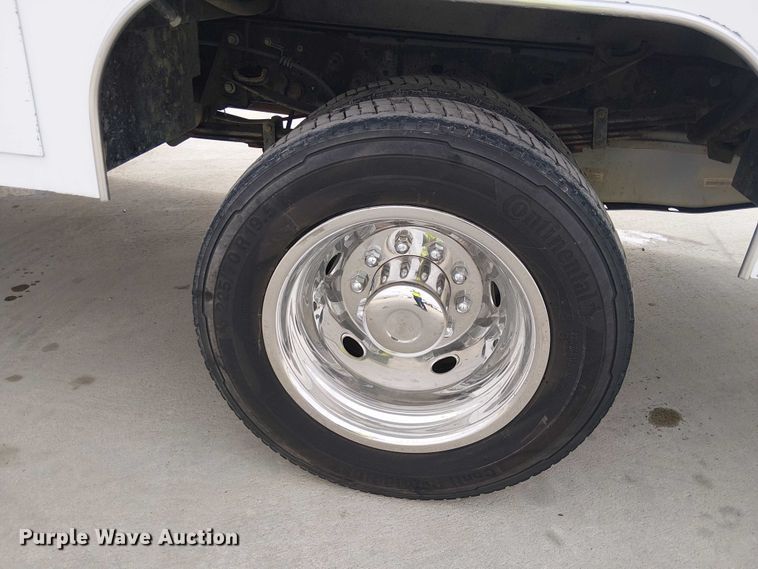 image for item EC1330 2012 Ford F550 Super Duty utility / service truck