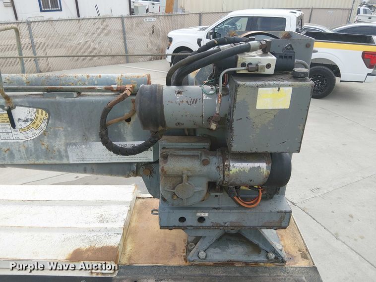 image for item EC1331 2006 Ford F450 Super Duty utility / service truck