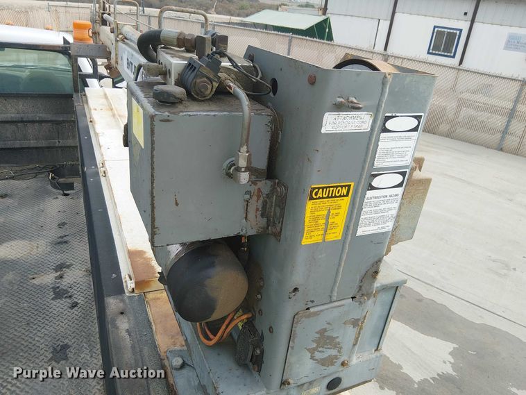 image for item EC1331 2006 Ford F450 Super Duty utility / service truck