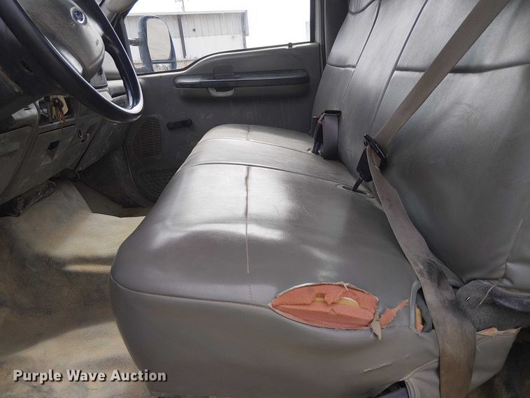 image for item EC1331 2006 Ford F450 Super Duty utility / service truck