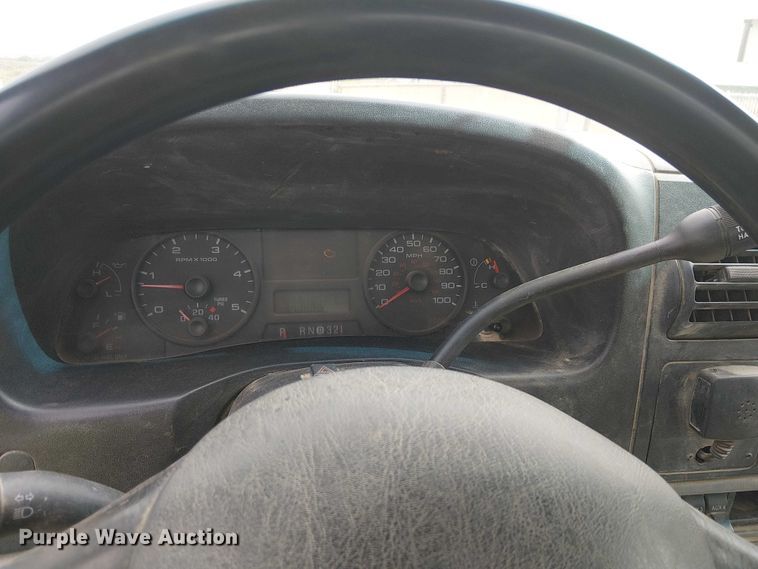 image for item EC1331 2006 Ford F450 Super Duty utility / service truck