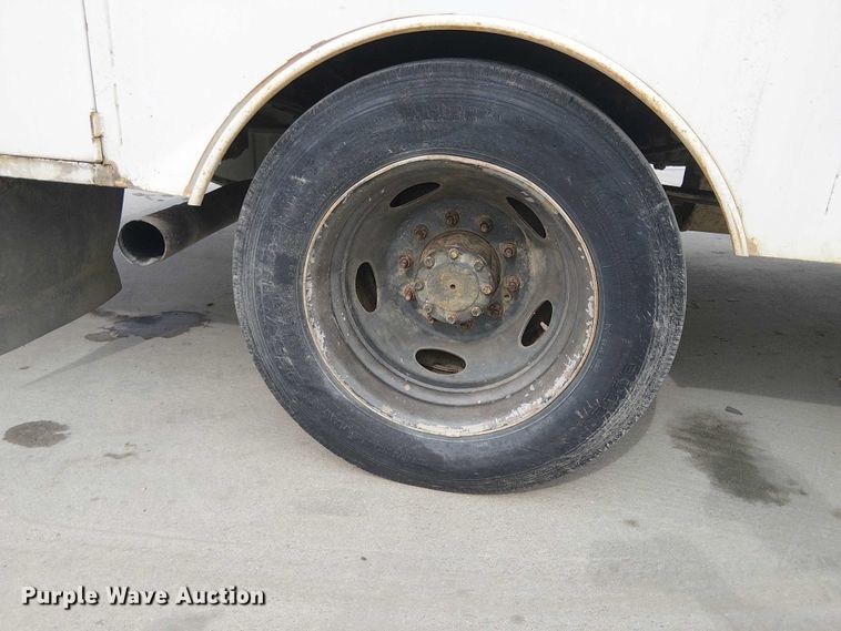 image for item EC1331 2006 Ford F450 Super Duty utility / service truck