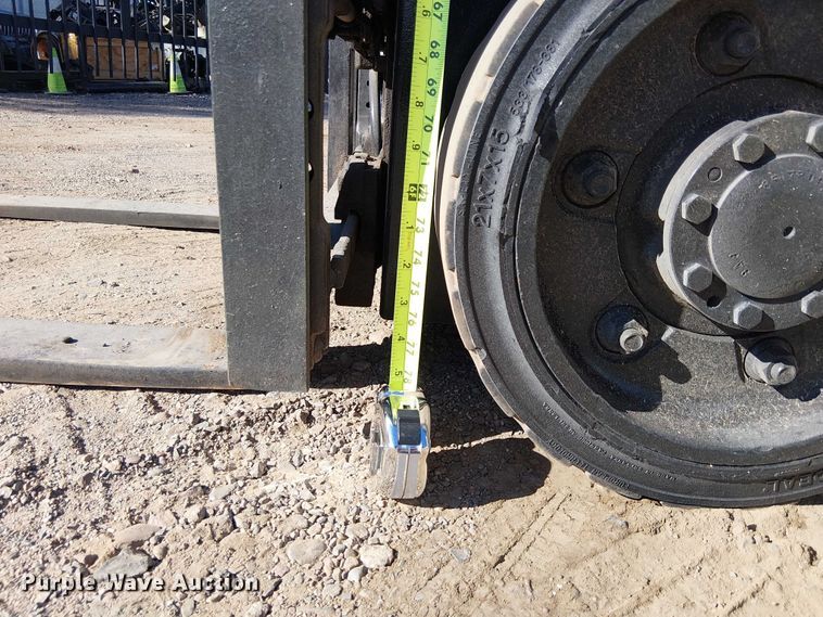 image for item EC1347 2012 Hyster S50 forklift