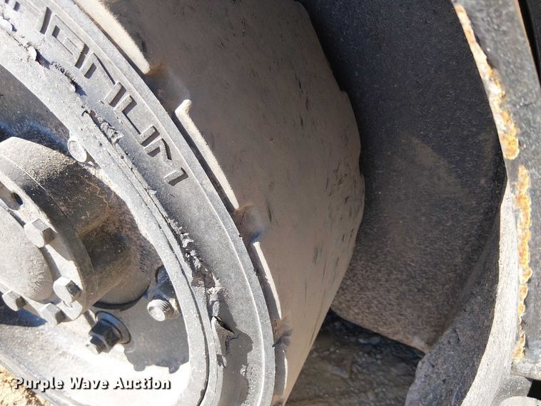 image for item EC1347 2012 Hyster S50 forklift