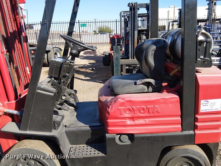 image for item EC1348 1995 Toyota 5FGC25 forklift