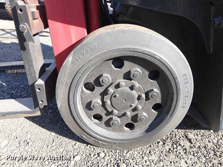 image for item EC1348 1995 Toyota 5FGC25 forklift