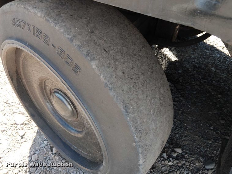 image for item EC1348 1995 Toyota 5FGC25 forklift