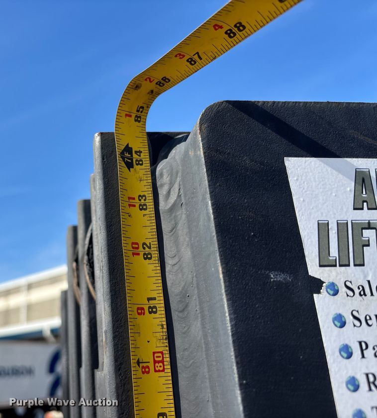 image for item EC3911 2015 Clark C25 forklift