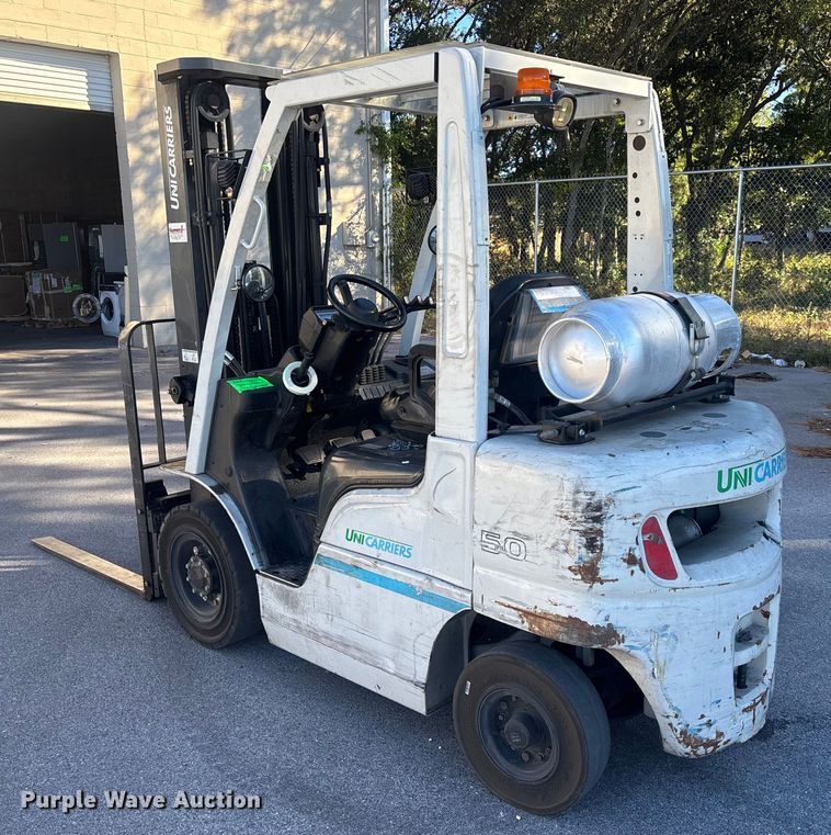 image for item EC3914 2017 UniCarriers PF50 forklift