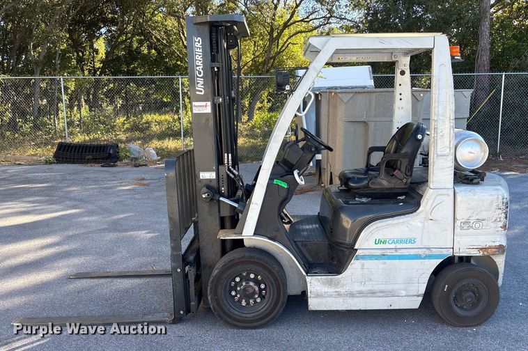 image for item EC3914 2017 UniCarriers PF50 forklift