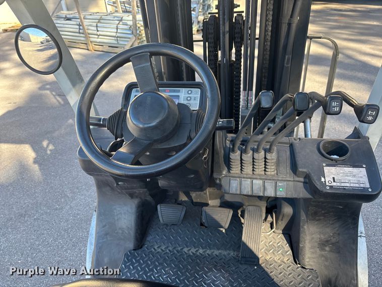 image for item EC3914 2017 UniCarriers PF50 forklift