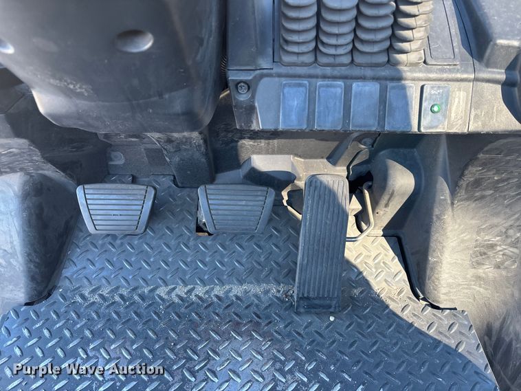 image for item EC3914 2017 UniCarriers PF50 forklift