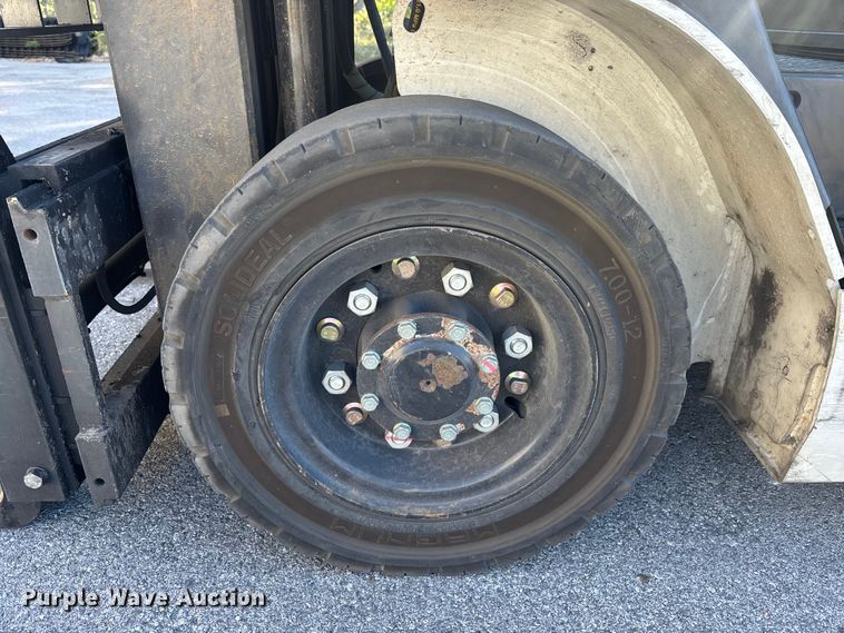 image for item EC3914 2017 UniCarriers PF50 forklift