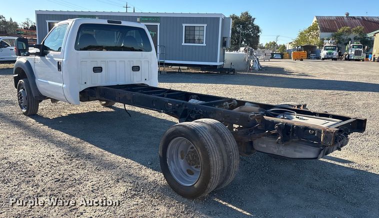 image for item EC8076 2015 Ford F450 truck cab and chassis