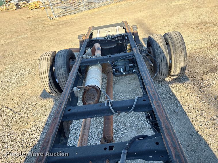 image for item EC8076 2015 Ford F450 truck cab and chassis