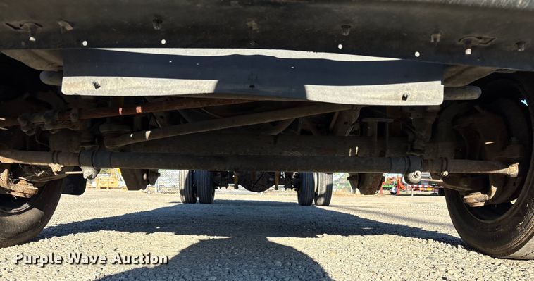 image for item EC8076 2015 Ford F450 truck cab and chassis