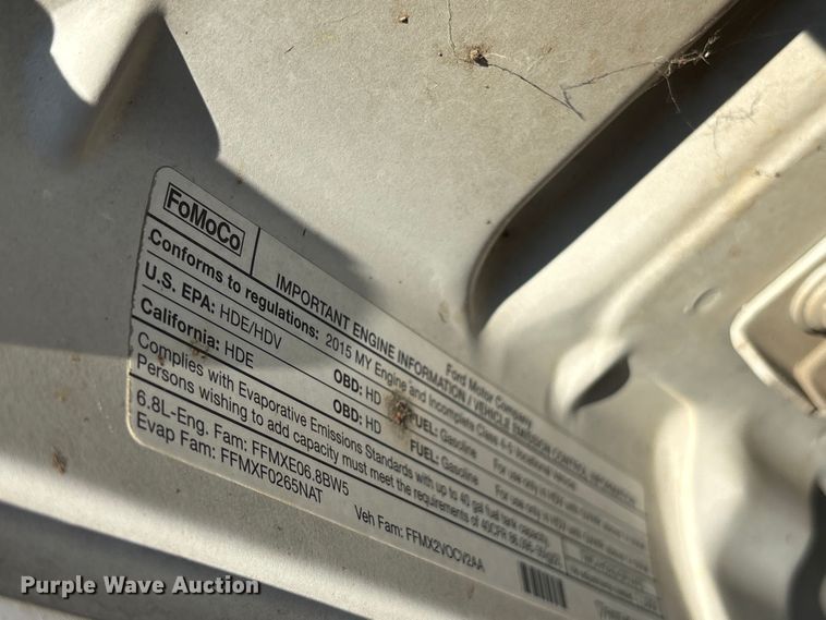 image for item EC8076 2015 Ford F450 truck cab and chassis