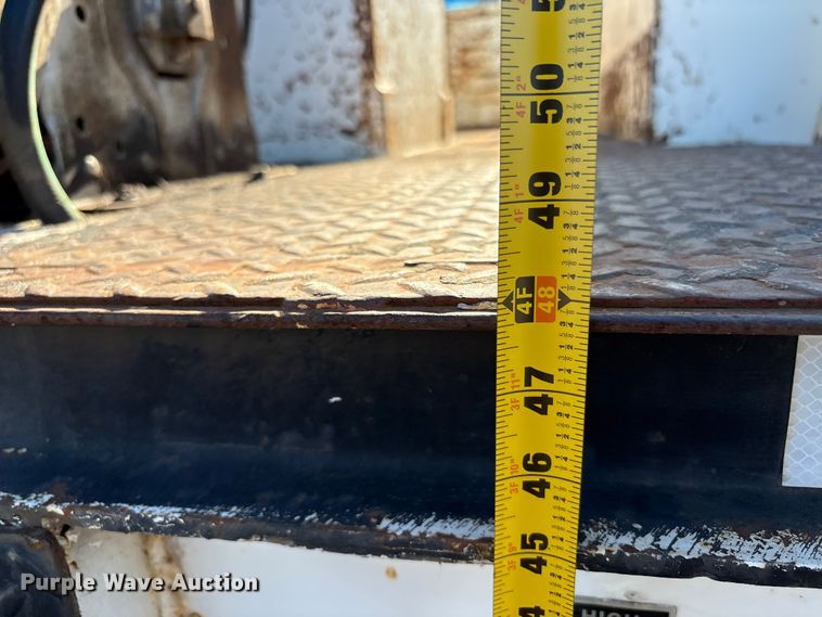 image for item EC8077 1995 Ford F800 digger derrick truck