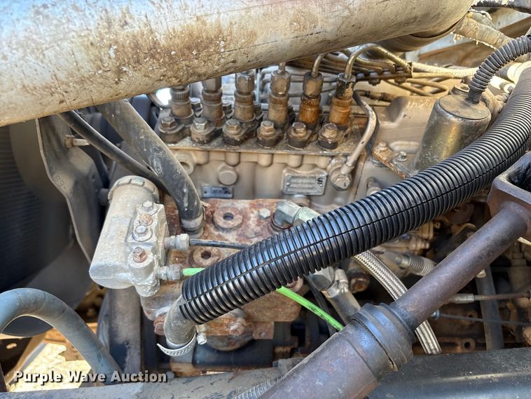 image for item EC8077 1995 Ford F800 digger derrick truck