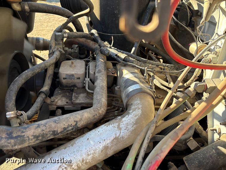 image for item EC8077 1995 Ford F800 digger derrick truck