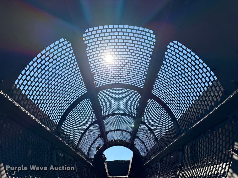 image for item EC8096 MorBark 727 trommel screen