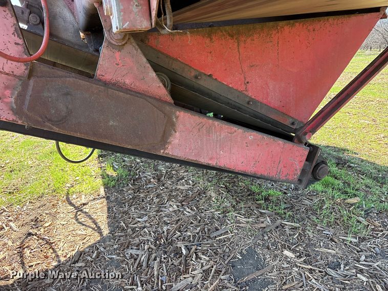 image for item EC8096 MorBark 727 trommel screen