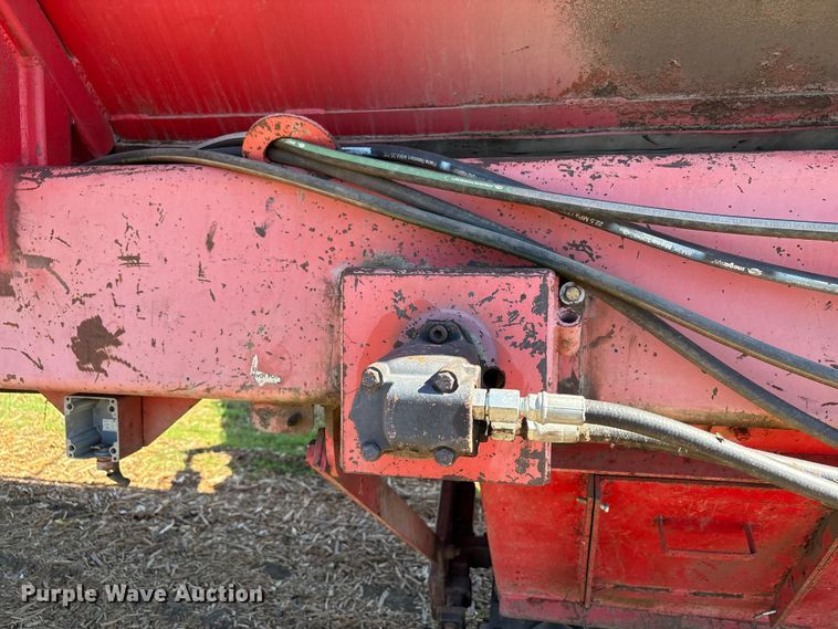 image for item EC8096 MorBark 727 trommel screen