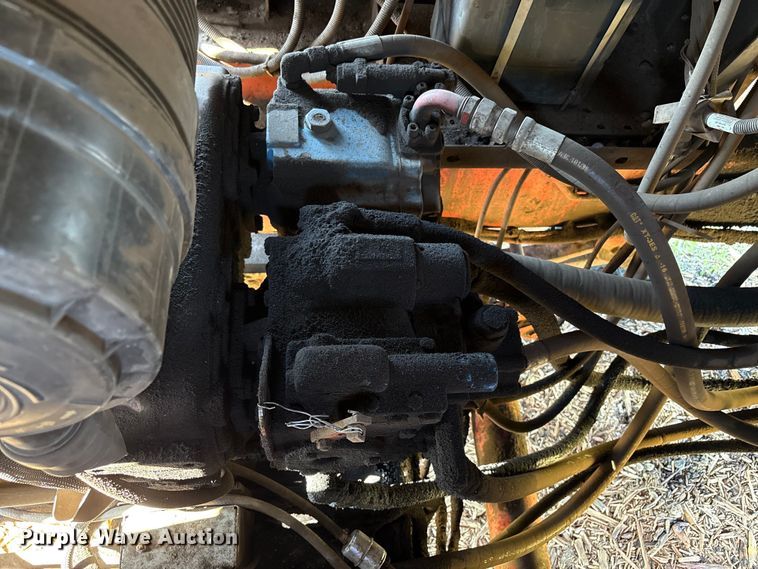 image for item EC8096 MorBark 727 trommel screen