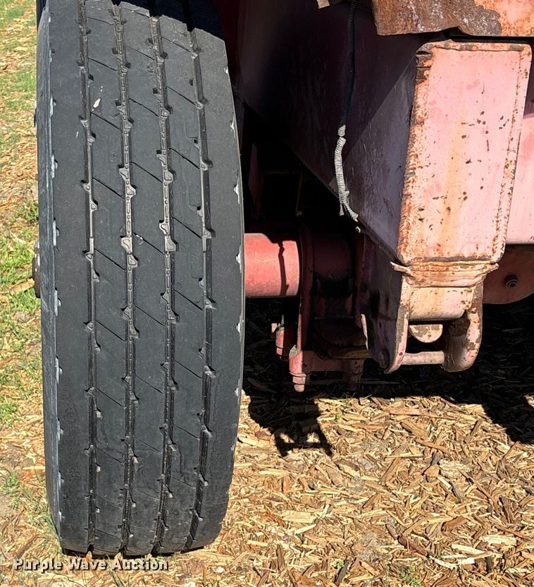 image for item EC8096 MorBark 727 trommel screen