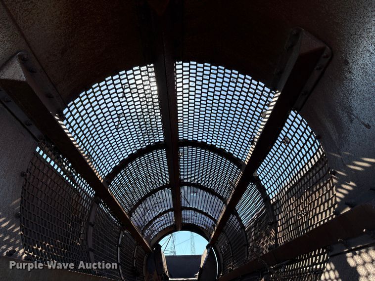 image for item EC8097 MorBark 727 trommel screen