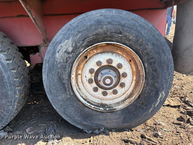 image for item EC8097 MorBark 727 trommel screen