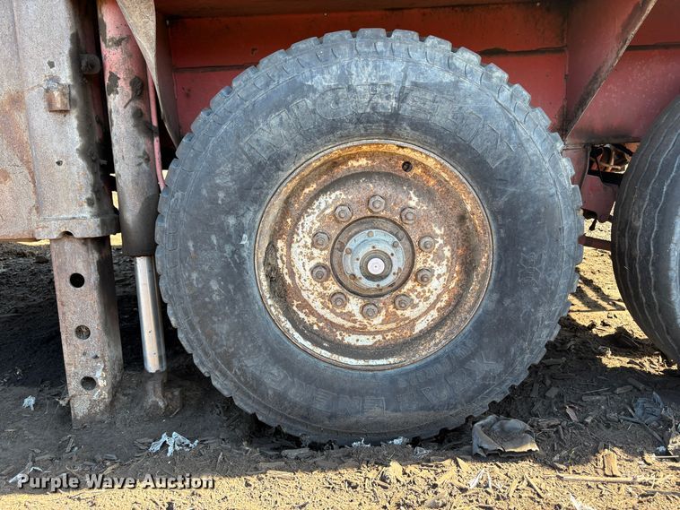 image for item EC8097 MorBark 727 trommel screen