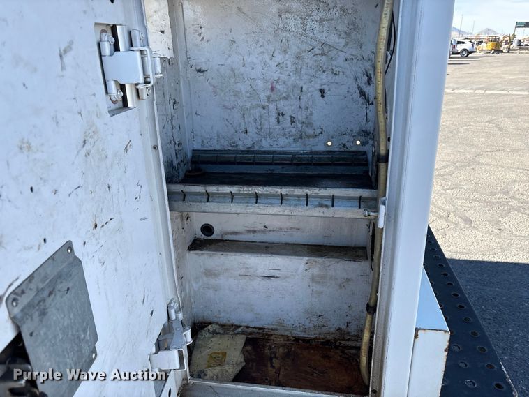 image for item EC8122 2015 Ford F250 Super Duty XLT Crew Cab utility bed pickup truck