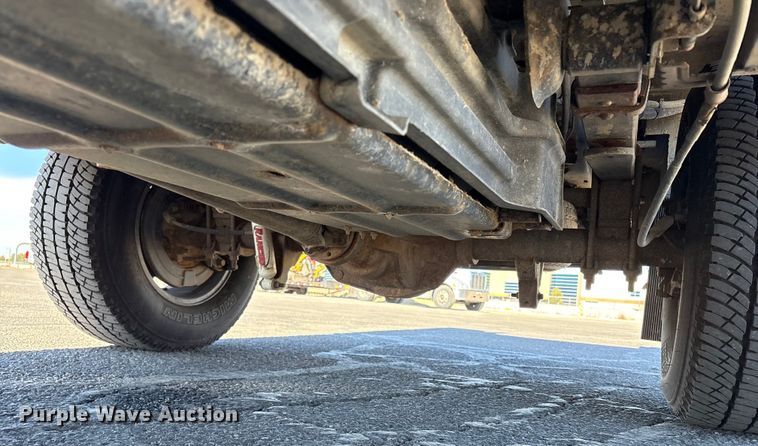 image for item EC8122 2015 Ford F250 Super Duty XLT Crew Cab utility bed pickup truck