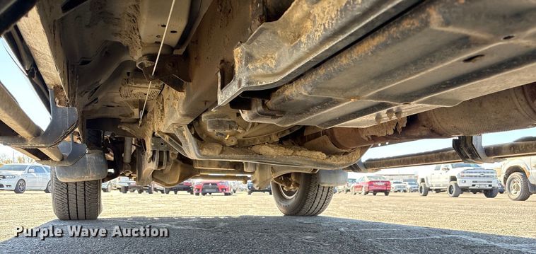 image for item EC8122 2015 Ford F250 Super Duty XLT Crew Cab utility bed pickup truck