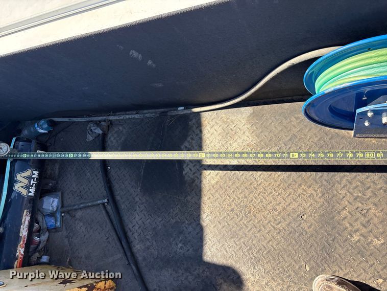 image for item EC8122 2015 Ford F250 Super Duty XLT Crew Cab utility bed pickup truck