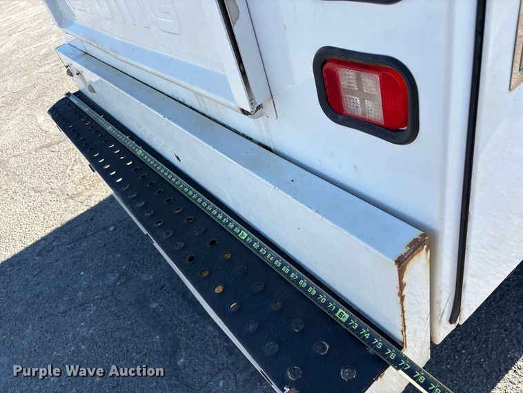 image for item EC8122 2015 Ford F250 Super Duty XLT Crew Cab utility bed pickup truck