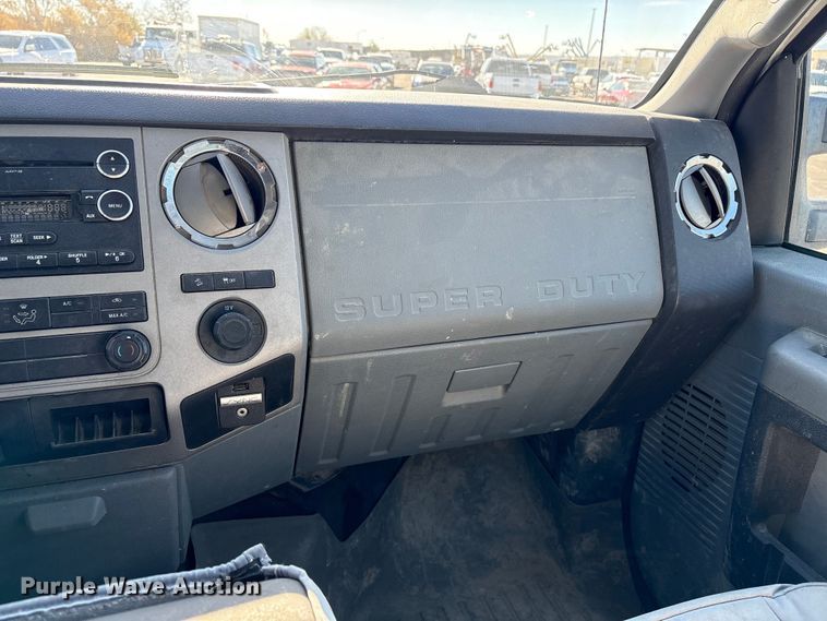 image for item EC8122 2015 Ford F250 Super Duty XLT Crew Cab utility bed pickup truck